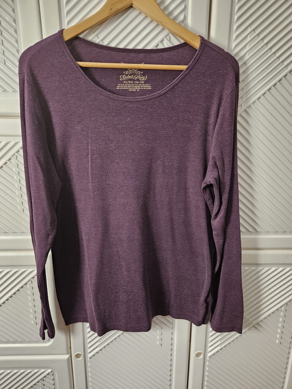 Faded Glory Long Sleeve Scoop Neck Top - Plum